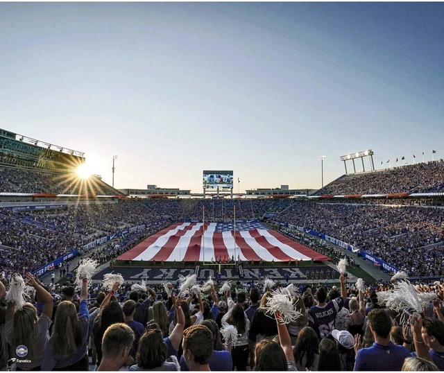 Kentucky Wildcats Unsigned Kroger Field Stadium Photograph