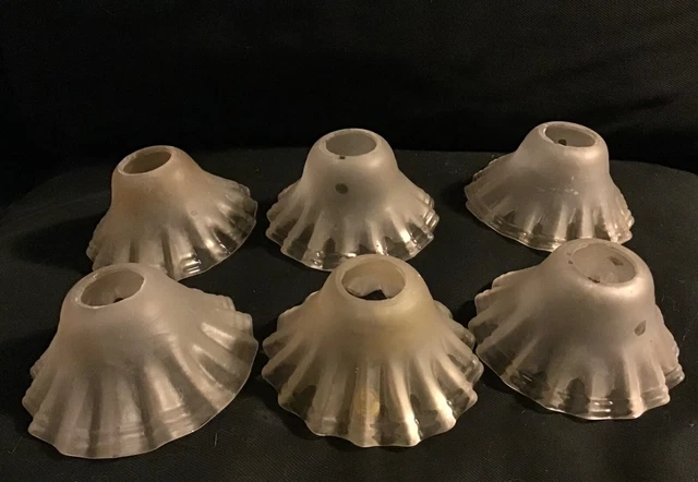 Lot de 6 anciens Abat jours coupelles en verre 