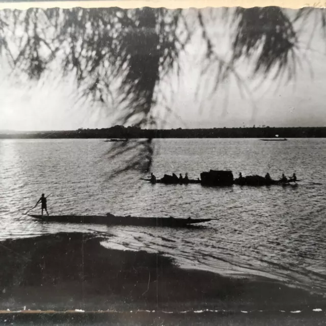 CPA AFRIQUE pirogues au soleil couchant  Photographie carte postale