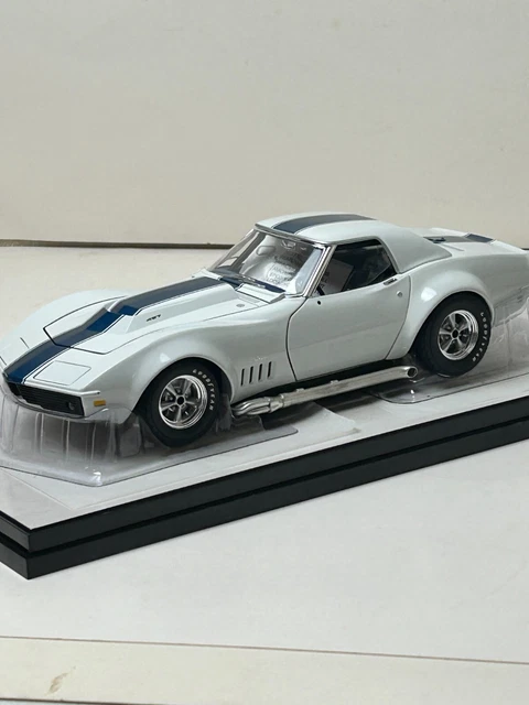 カルーセル1#4603 コルベットL-88 GM Test Car 1/18