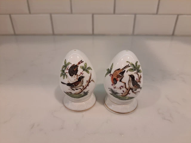 Herend Porcelain Rothschild Bird Salt & Pepper Shakers Pair 250 Herend Porcelain Rothschild Bird Salt & Pepper Shakers Pair 250