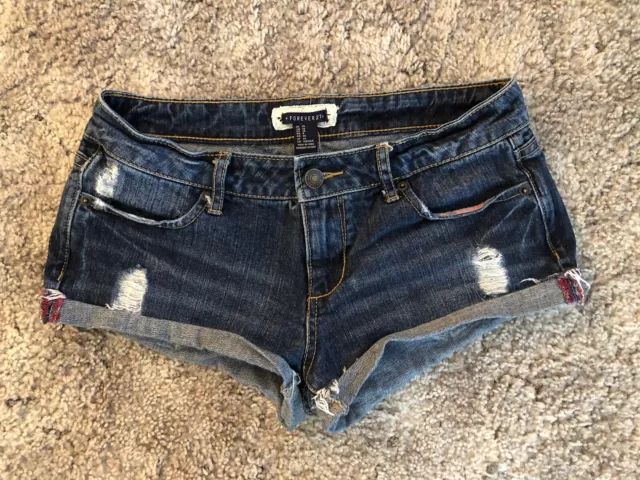 Adorable Women’s Juniors Distressed Forever 21 Blue Jean Shorts Size 26