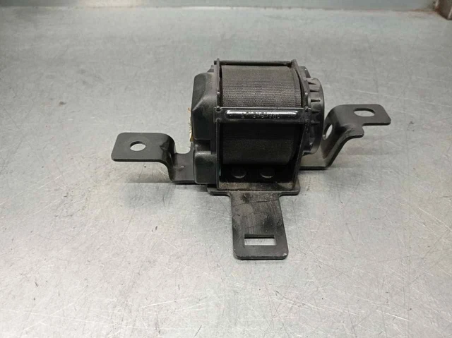 898501P000 ceinture centrale arriereriere pour HYUNDAI IX20 1.4 CRDI 4035331