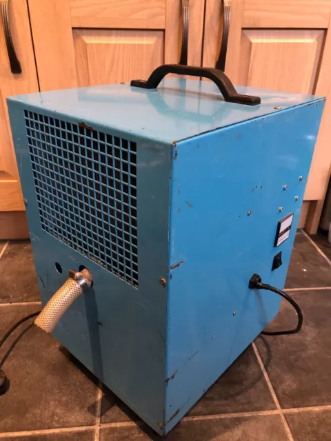 **Bargain** Broughton Cr40 40L/Pd Heavy Duty Industrial/Commercial Dehumidifier 3