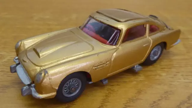 Vintage Corgi Spielzeug #261 James Bond 007 DB5 Gold erste Version - BESCHREIBUNG LESEN