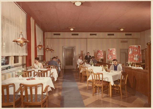 FOTO  Bhf Kelzen  Restaurant 1961   ca.18x24  (AGF478)