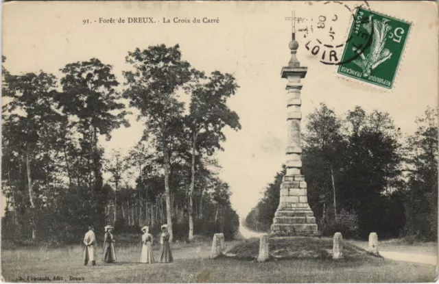 CPA Foret de DREUX - La Croix du Carré (34258)