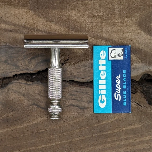 ICONIC! 1962 H4 Gillette Short Handle Travel Tech DE Safety Razor - Shave Ready