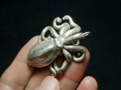 Collection Old Chinese Tibet Silver hand-made  Octopus Fish Statue Pendant gift