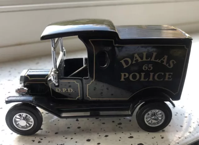 Matchbox Collectibles DYM38019; 1912 Ford Model T Van Dallas Police, Boxed