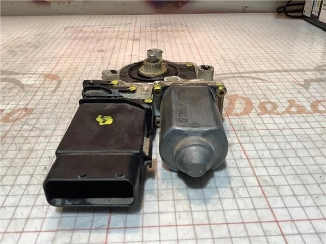 Motore sollevatore telecomando anteriore sinistro per VOLKSWAGEN 101430202 GOLF IV BERLINA 1998