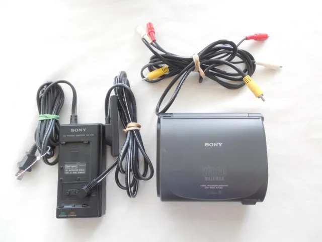 Sony GV-S50 Video Walkman 8MM HI8 Video Recorder/ Player Video8 VG Condition