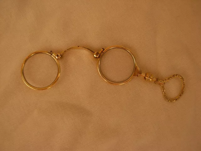 ANTIQUE FRENCH GOLD PLATED FOLDING EYEGLASSES, 19th CENTURY.