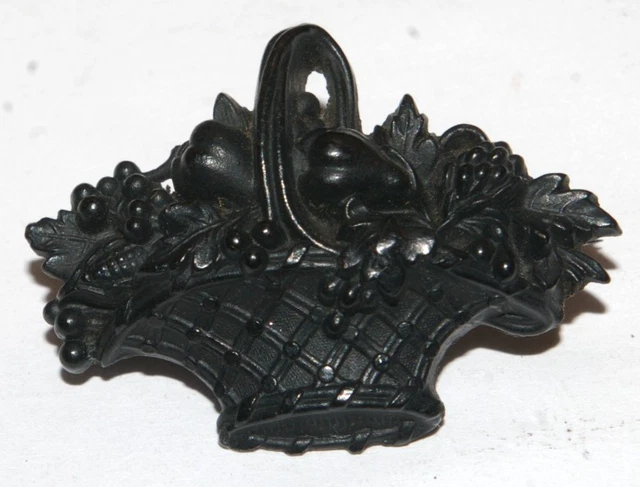 Broche Vintage Lucite Gravée Fleurettes Et Feuillage Blanc - Art Déco