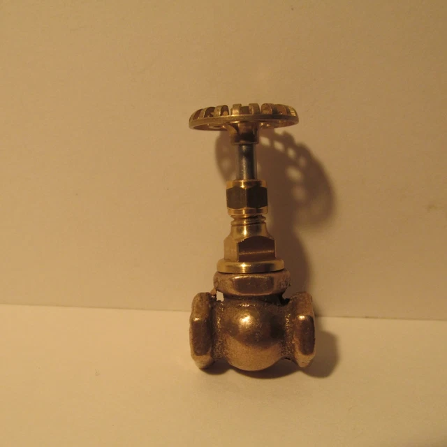 CRANE 382P Bronze Globe Valve 1/4 NPT 300-S / 1000-CWP, Union Bonnet