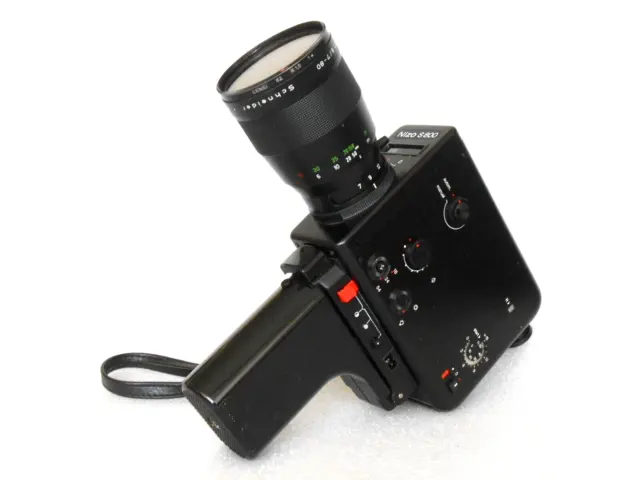 Braun Nizo S800 Super 8 Camera IN Black with Case and Accessories
