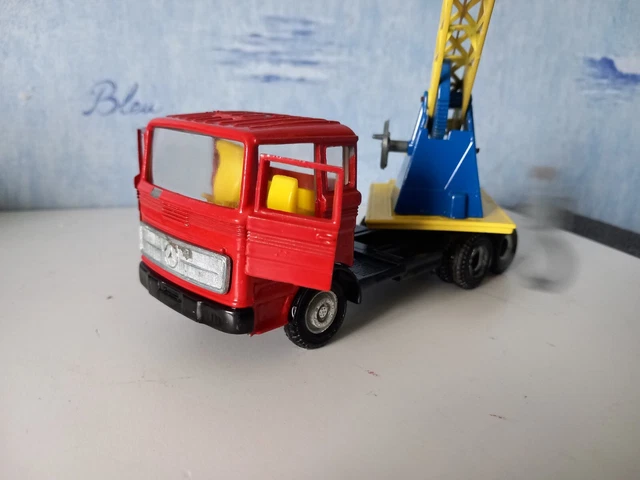 Grue et camion grue miniature NZG 1/50 | Collect World