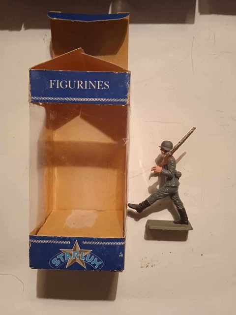 LOT STARLUX ARMÉE française (années 60)- 40soldats en bon etat plus 17
