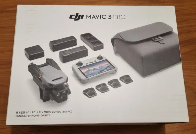 DJI Mavic 3 Pro Fly More Combo (con DJI RC)