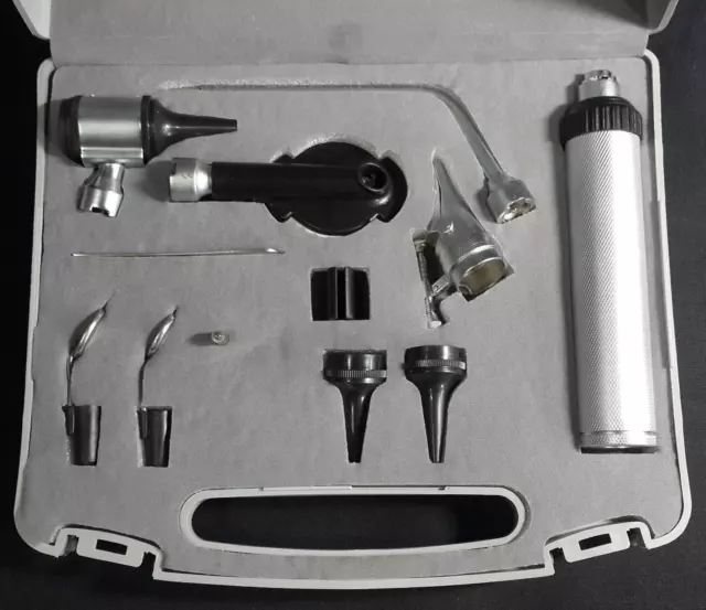 Ensemble Ent de diagnostic médical d'otoscope et d'ophtalmoscope