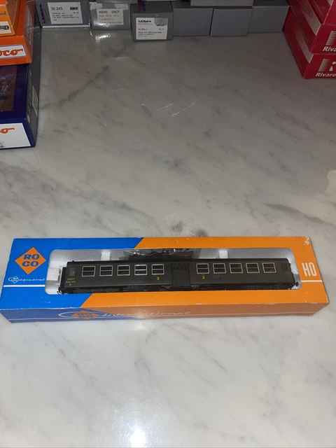 Rame SNCF Marklin HO – 3 Voitures De 2ème Classe – Electrique NEUF