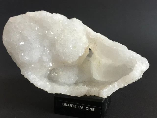 Quarz Calcit Quartz Calcine - Geode Druse - auf Sockel 15cm