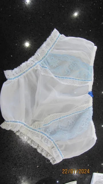 Ladies panties embroidered mesh thong style bandage string sides