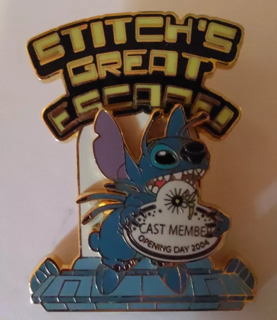 WDW 2004 VTG Cast Member Excl LE 5000 Stitchs Great Escape Open Day Pin L2