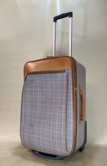 Adrienne Vittadini 22” Upright Wheeled Expandable Carry On Suitor Suitcase Plaid