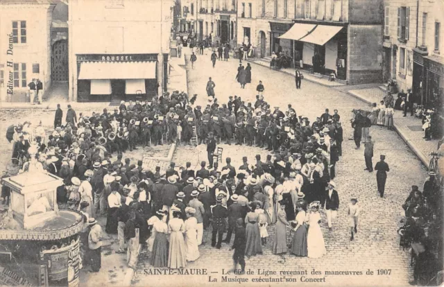 CPA 37 SAINTE MAURE / LE 66e DE LIGNE REVENANT DE MANOEUVRES DE 1907 / LA MUSIQU