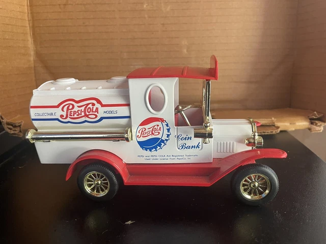 CLASSIC PEPSI-COLA TANKER TRUCK Gift Coin BANK Special Edition Diecast with key