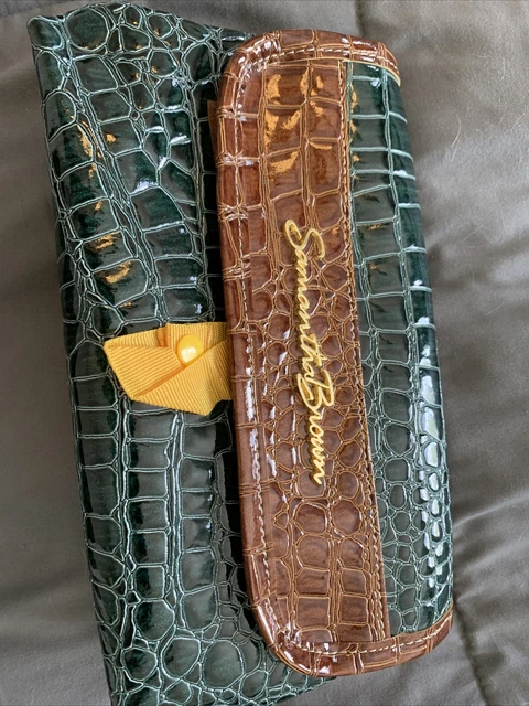SAMANTHA BROWN Croco Embossed Toiletry Travel Hanging Make-Up Bag Green Brown