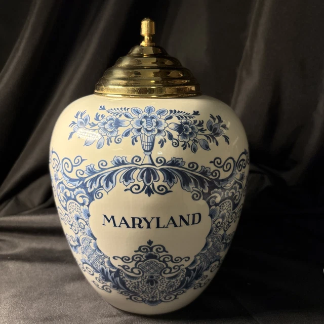 maryland tobacco jar DELFT COLONIAL WILLIAMSBURG Large Virginia Tobacco Jar w Lid made in  Holland $599.00