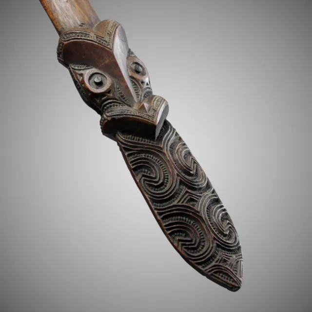 Antique Early 19th Century Very Fine Maori Taiaha Carved Club