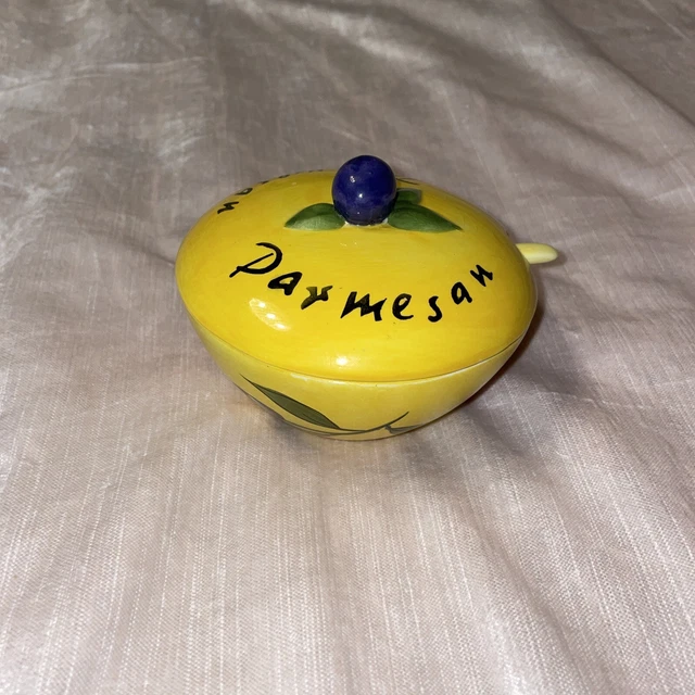 RAYWARE &OLIVIO& PATTERN Parmesan Cheese Dish With Lid & Spoon Vintage