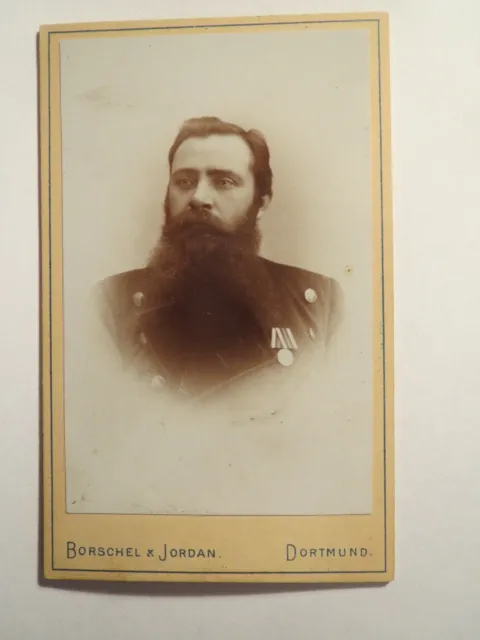 Dortmund - Soldat oder Beamter mit Bart in Uniform mit Orden - Portrait / CDV