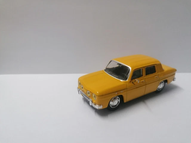 Renault 8  - NOREV  1:43 éme   emballage d'origine capsule   (neuf)