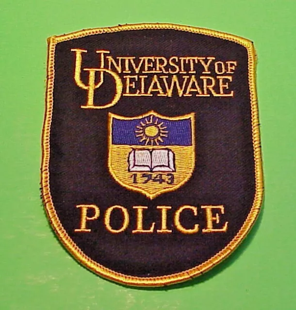 University Of Delaware  1743  De  4 3/4"  Police Patch  Free Shipping!!!