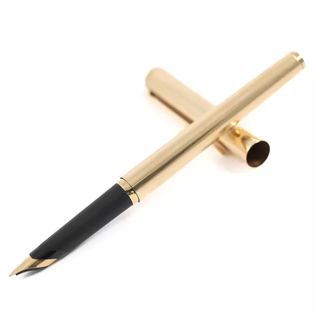 Parker Arrow Fountain Pen Rolled Gold with steel M-nib (model F34)