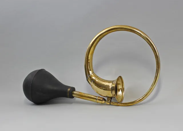 9977471 Nostalgic Vintage Car Horn/Horn Brass