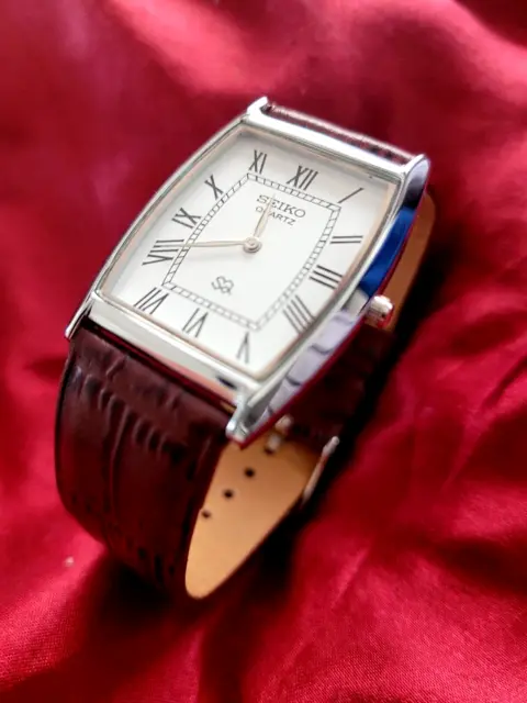 ⚡️NEW OLD STOCK - Men's Slim Tank Barrel Wrist Watch 31mm Leather
