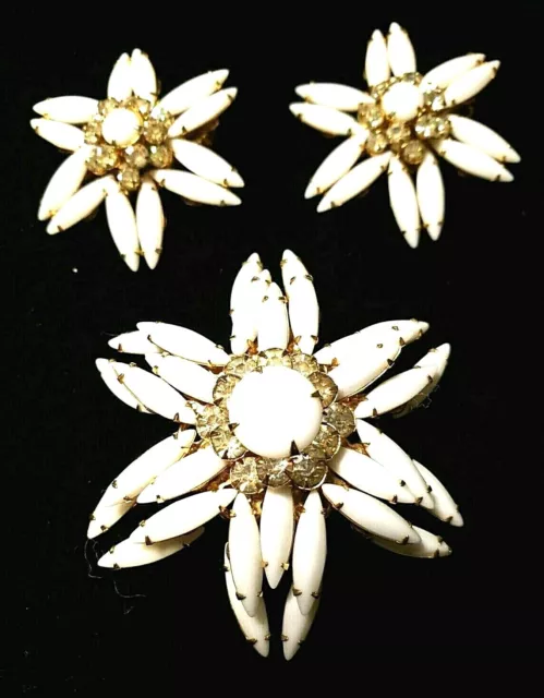 Vtg demi PARURE MILK GLASS w/ Rh-stones G-tone STUNNING Signed Brooch Earrings