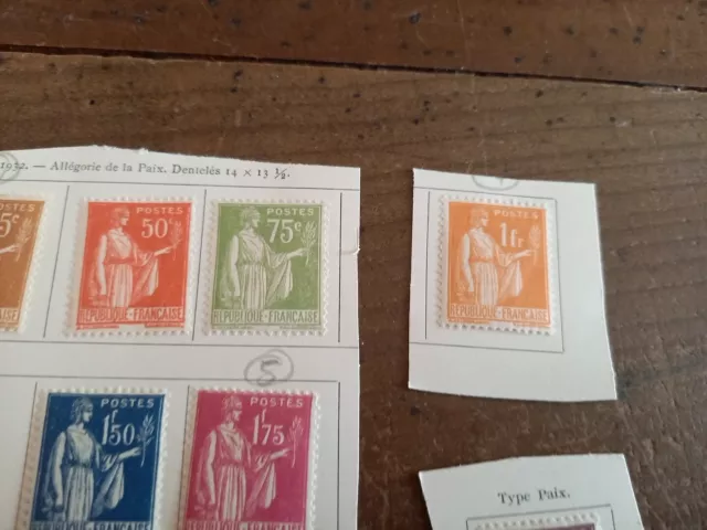 Lot de 12 timbres France Type Paix Neufs avec charnières 3