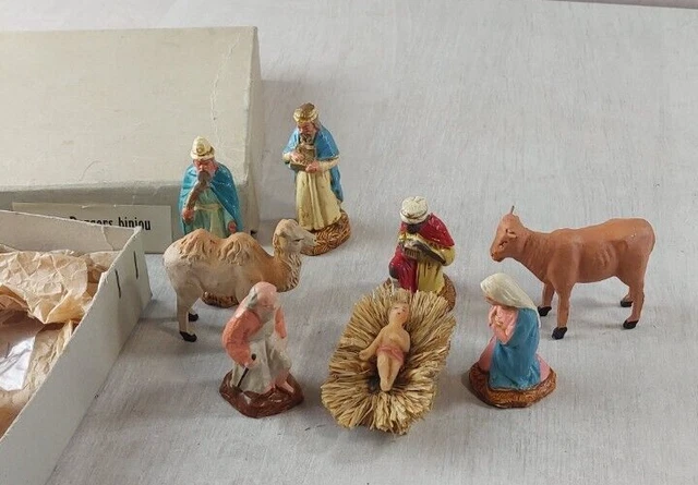 Lot de 8 santons de crêche anciens, Devineau ? hauteur 9.8 a