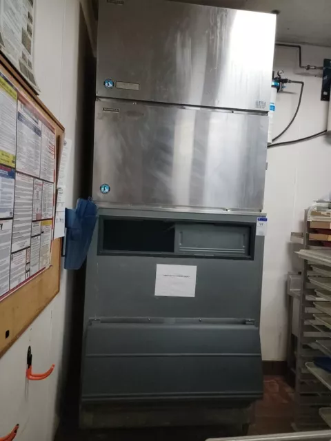 Hoshizaki Commercial Ice Bin. Dual Unit Stacked KM1300SRF