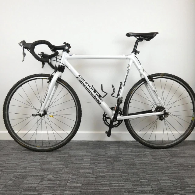 Vélo De Route Cannondale Caad3 Taille 52 – Parfait Pour Démarrer Ou Compléter Votre Collection !