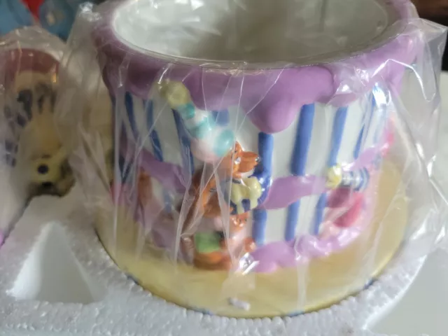 Winnie The Pooh Piglet Eeyore Ceramic Happy Birthday Cake Dish Cookie Jar New