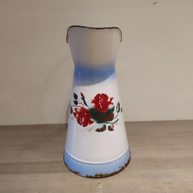 ANCIEN ET TRES beaux grand pot a lait émaillé avec fleurs,bon état EUR