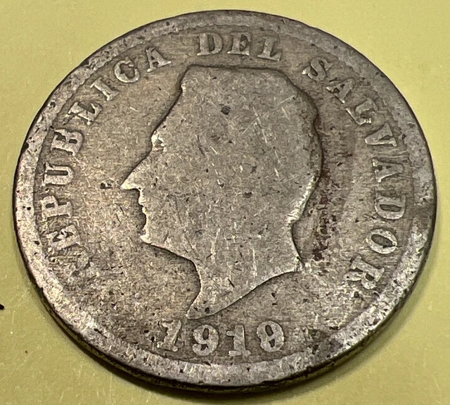1919 Republica Del Salvador  5 Centavos - Well Worn - FREE SHIPPING Lot - 31.405