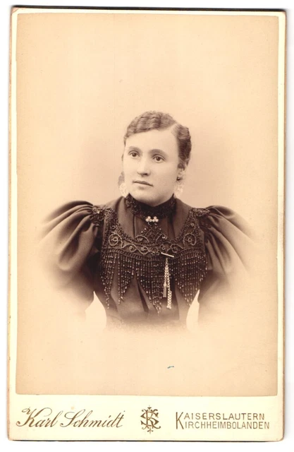 Fotografie Karl Schmidt, Kaiserslautern, Eisenbahnstr. 2, Portrait junge Frau i
